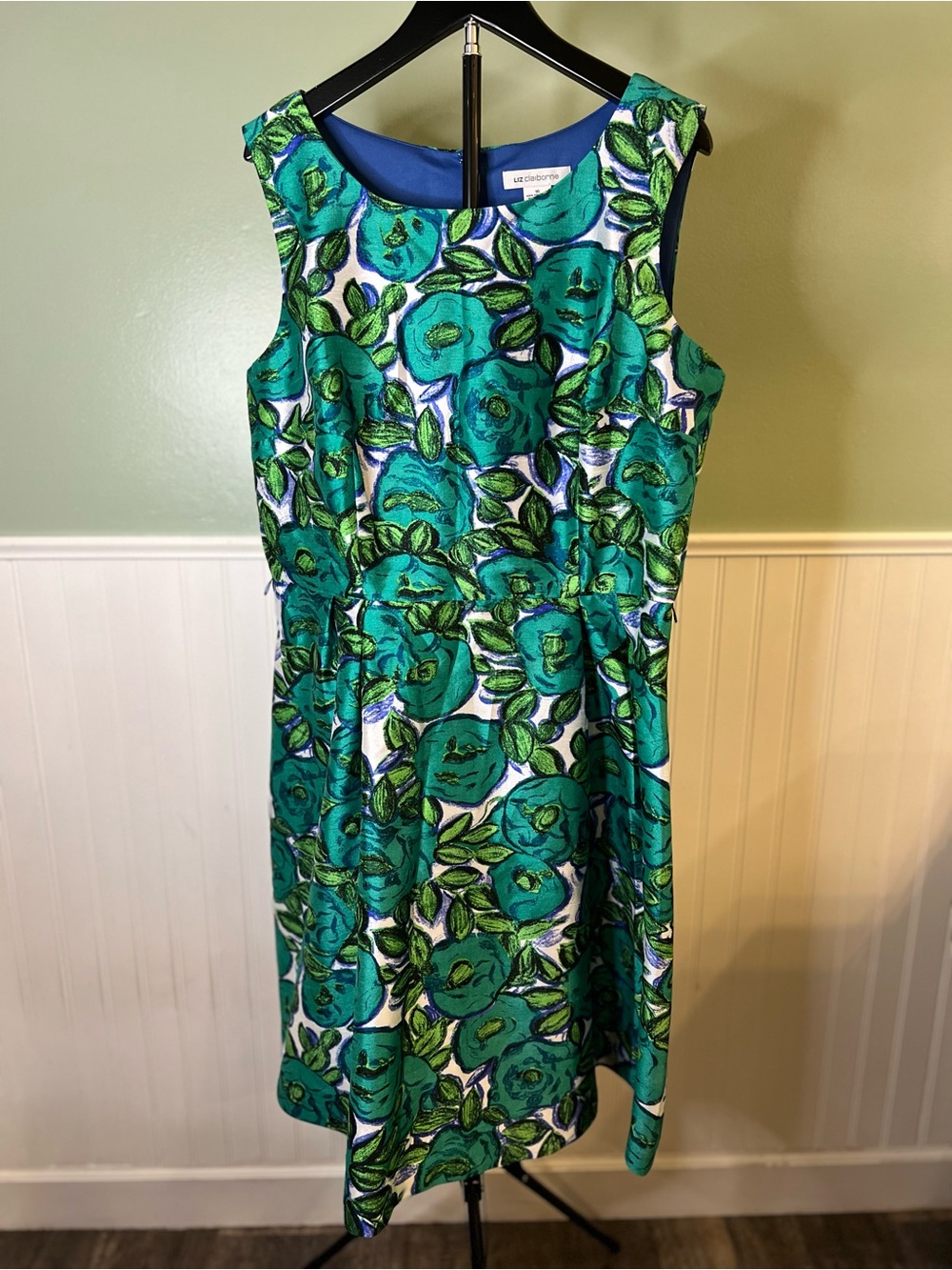 Liz Claiborne Teal and Green Floral Sleeveless Fit-and-Flare Dress. Size 16